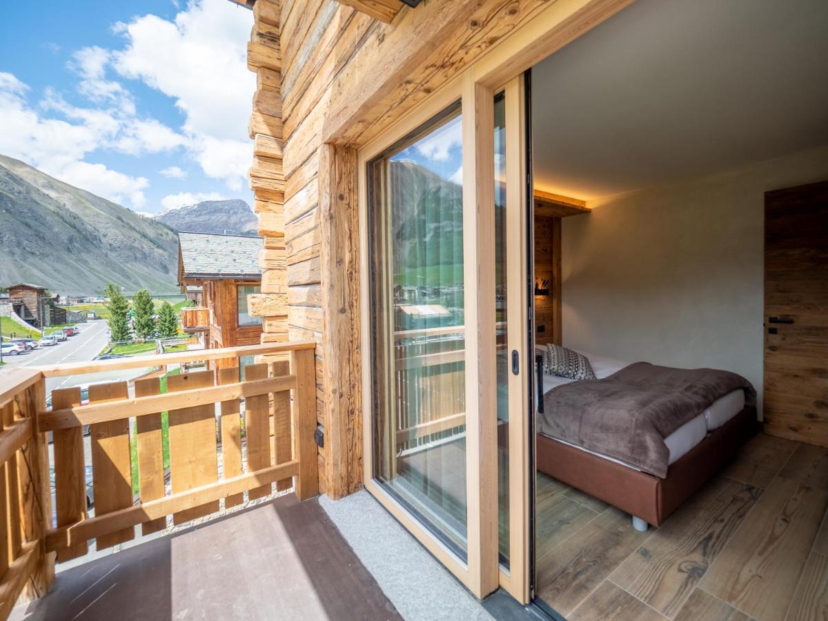 Deschana Apartment
